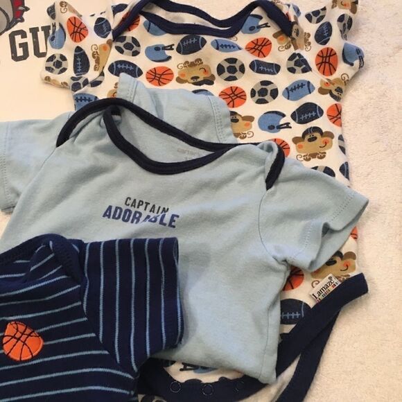 Six 12 month onesies red blue green good conditio - Picture 3 of 10